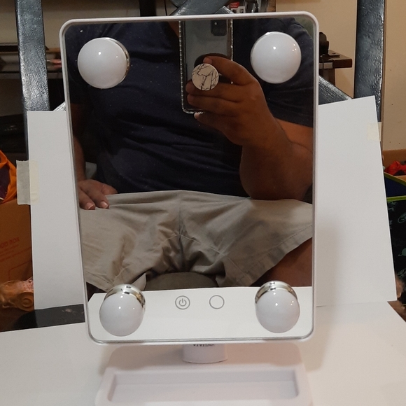 Mirror - Picture 10 of 12